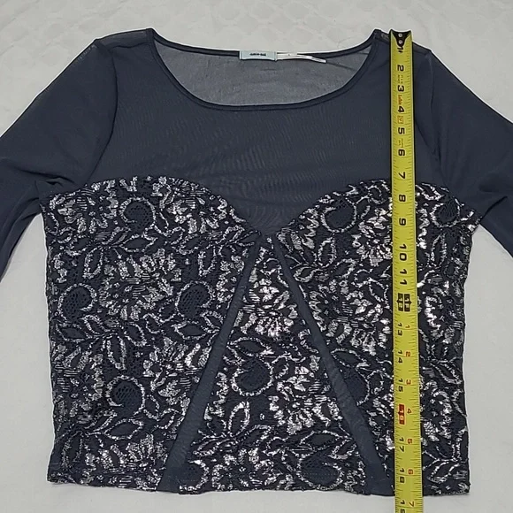 Kimchi Blue Sparkle Sheer Top - Picture 4 of 9